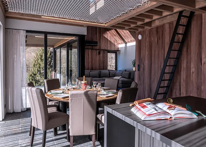 In Ardennes Near Durbuy And Nature Trails Ла-Рош-ан-Арден