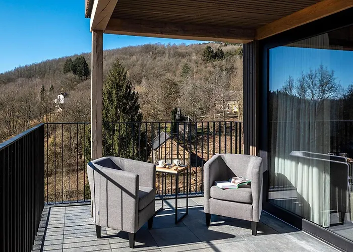 In Ardennes Near Durbuy And Nature Trails * Ла-Рош-ан-Арден